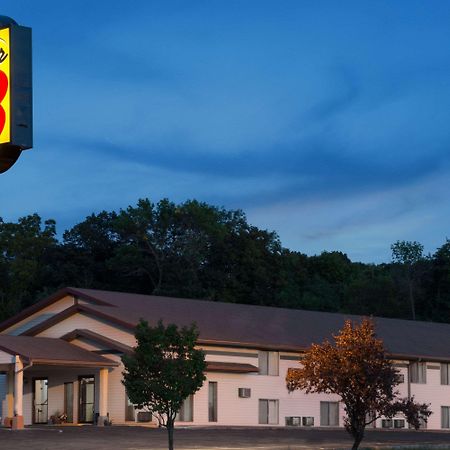 Super 8 By Wyndham Algona Hotell Exteriör bild