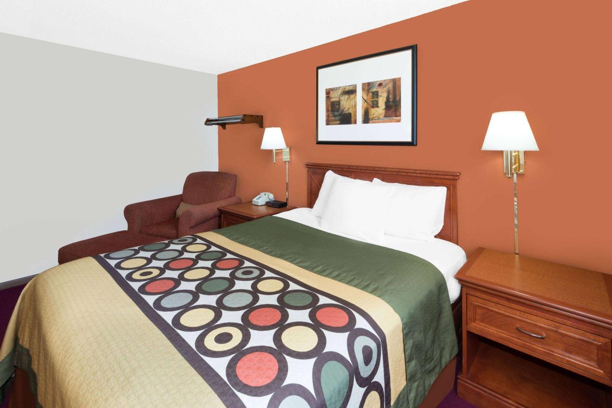 Super 8 By Wyndham Algona Hotell Exteriör bild